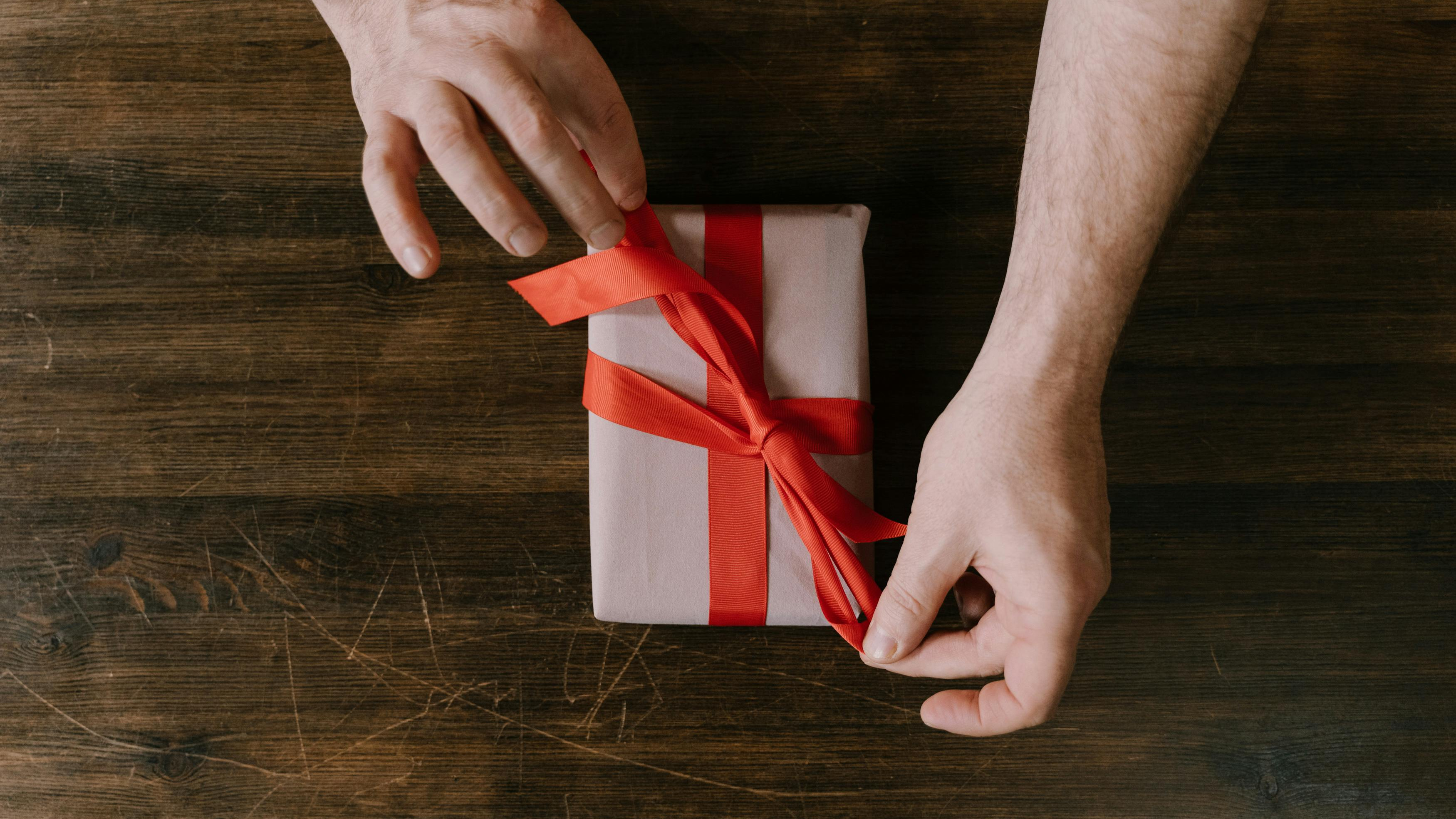 Custom Packaging That Speaks for Your Brand! ✨